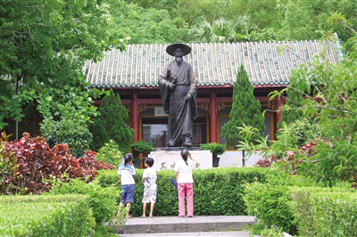 海南旅游_坐高铁环游海南岛_新华网海南频道