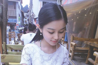  惊艳全球 的 四川女孩 :我只给自己打70分- 新华