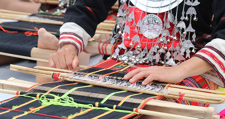 瓊中"三月三":黎族苗族傳統技藝 展示非遺魅力