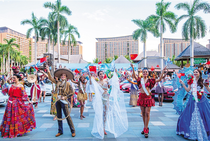 世界小姐总决赛三亚启动 120余名佳丽亮相