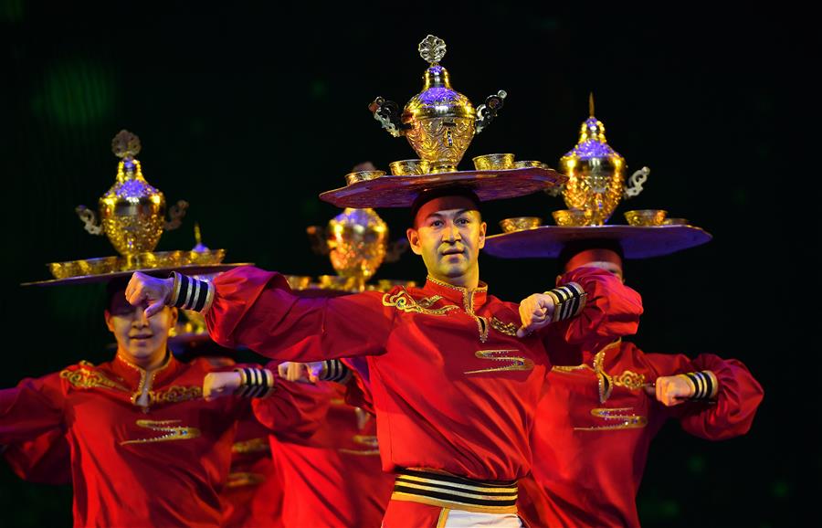 第11届中国舞蹈“荷花奖”颁奖盛典在海口举行