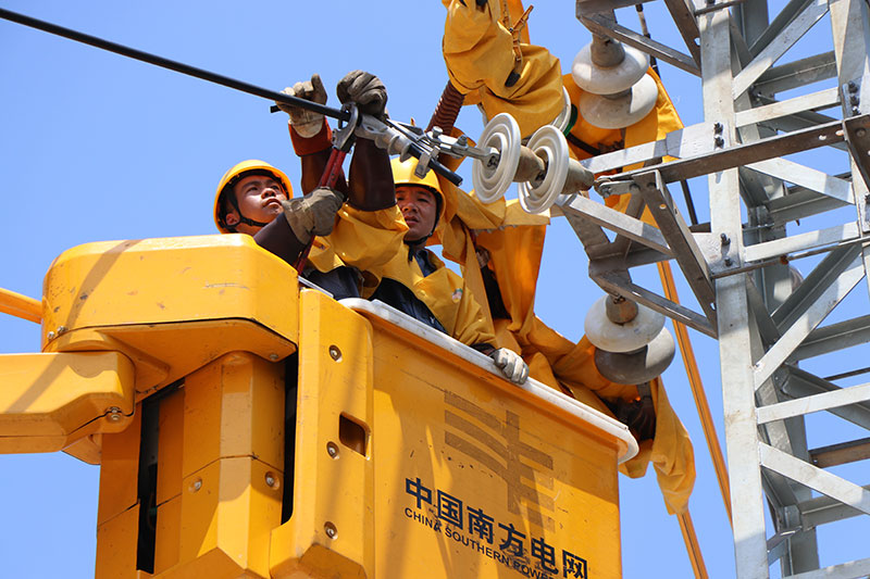 海南电网今年前5月带电作业次数同比增长270%