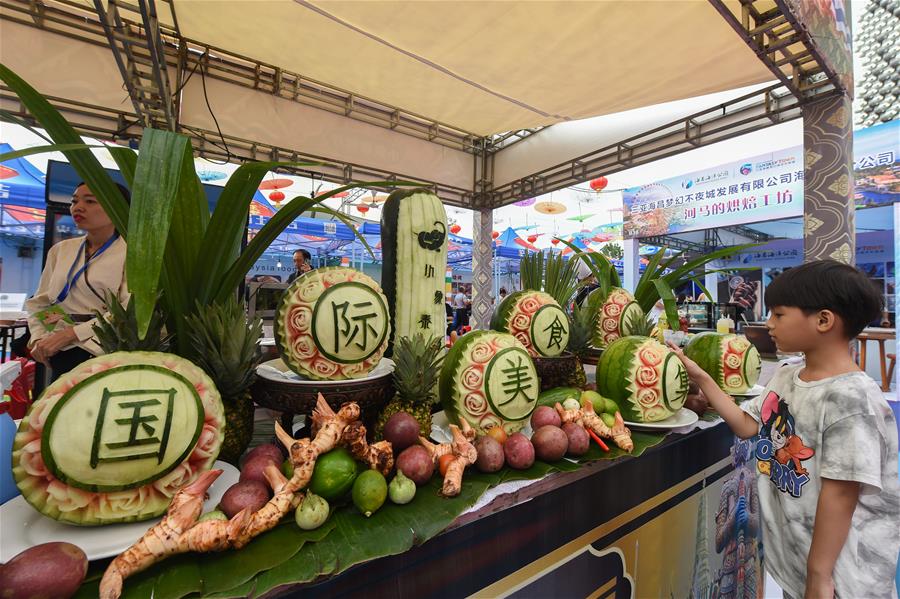 2019热带海岛（三亚）国际旅游美食节开幕