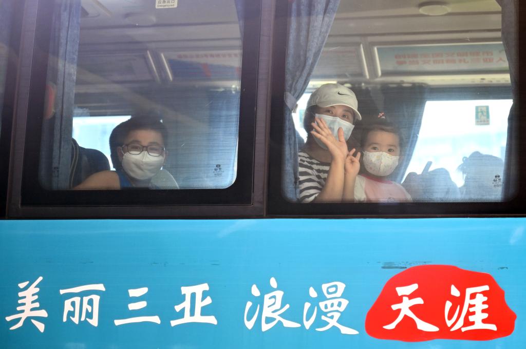 三亚有序恢复国内商业客运航班